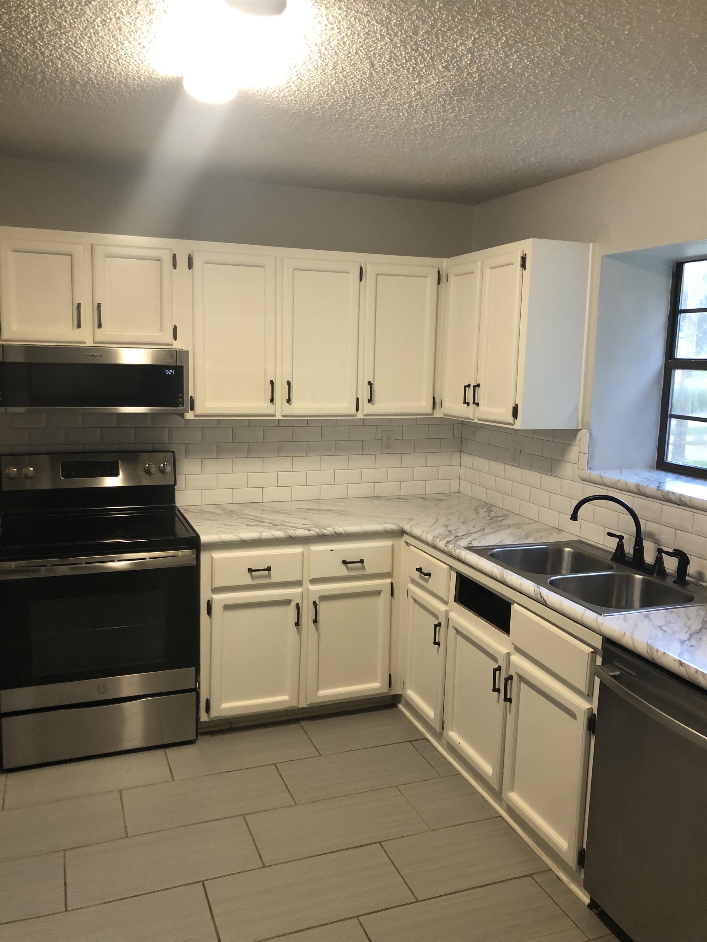 1242 Chee Lane – photo 1