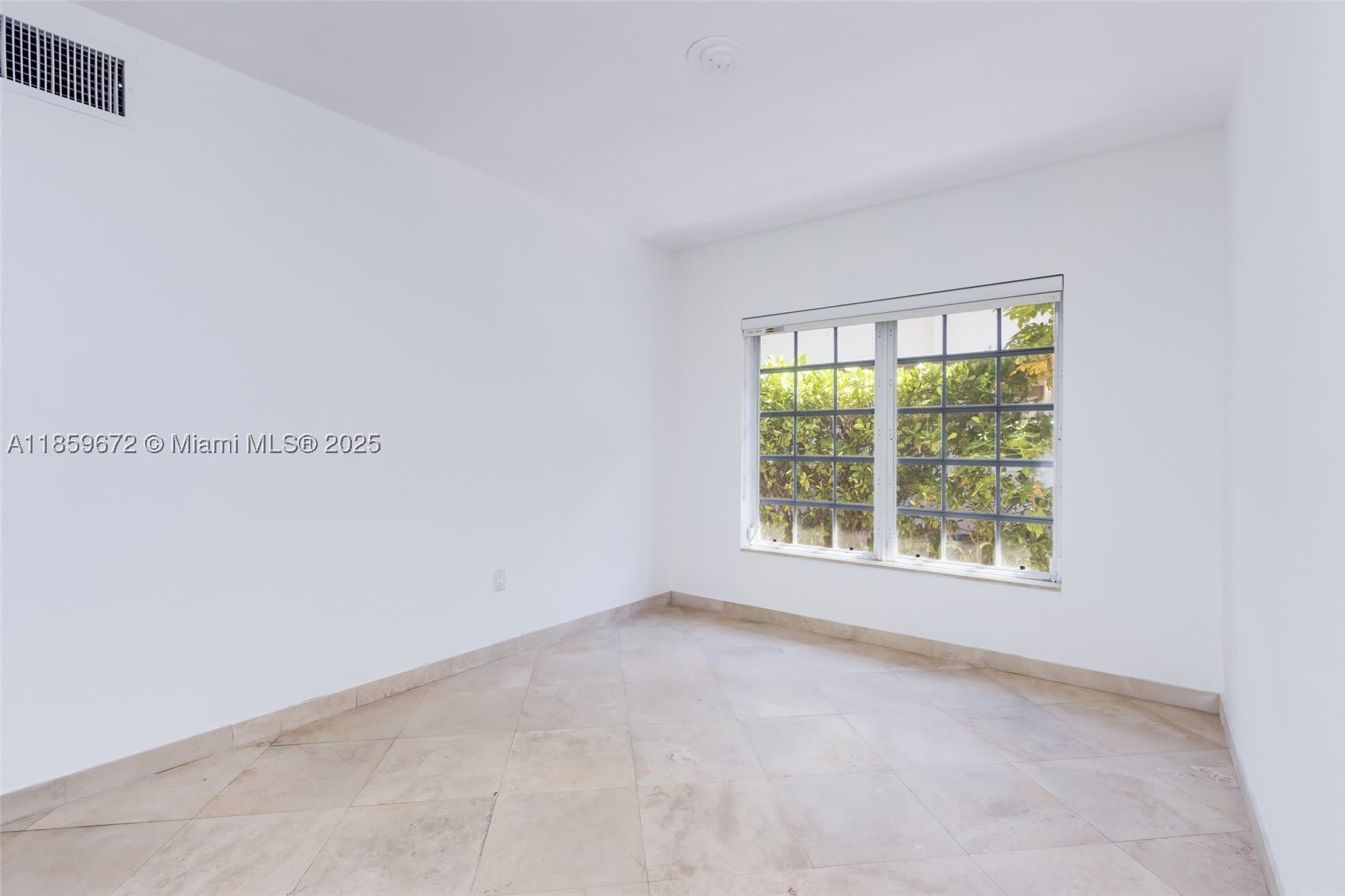 60 Park Dr – photo 5