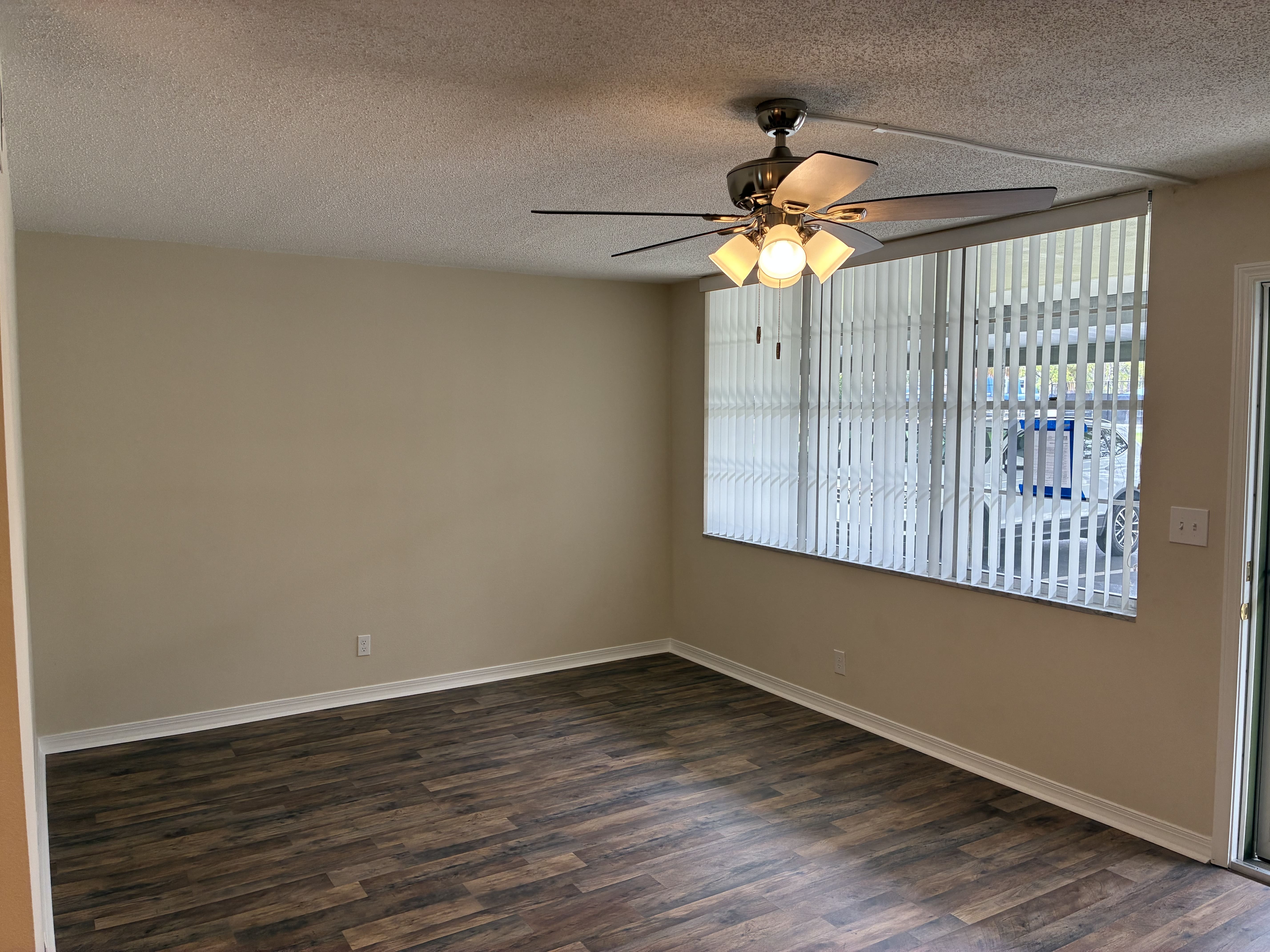 4705 1st St NE – photo 3