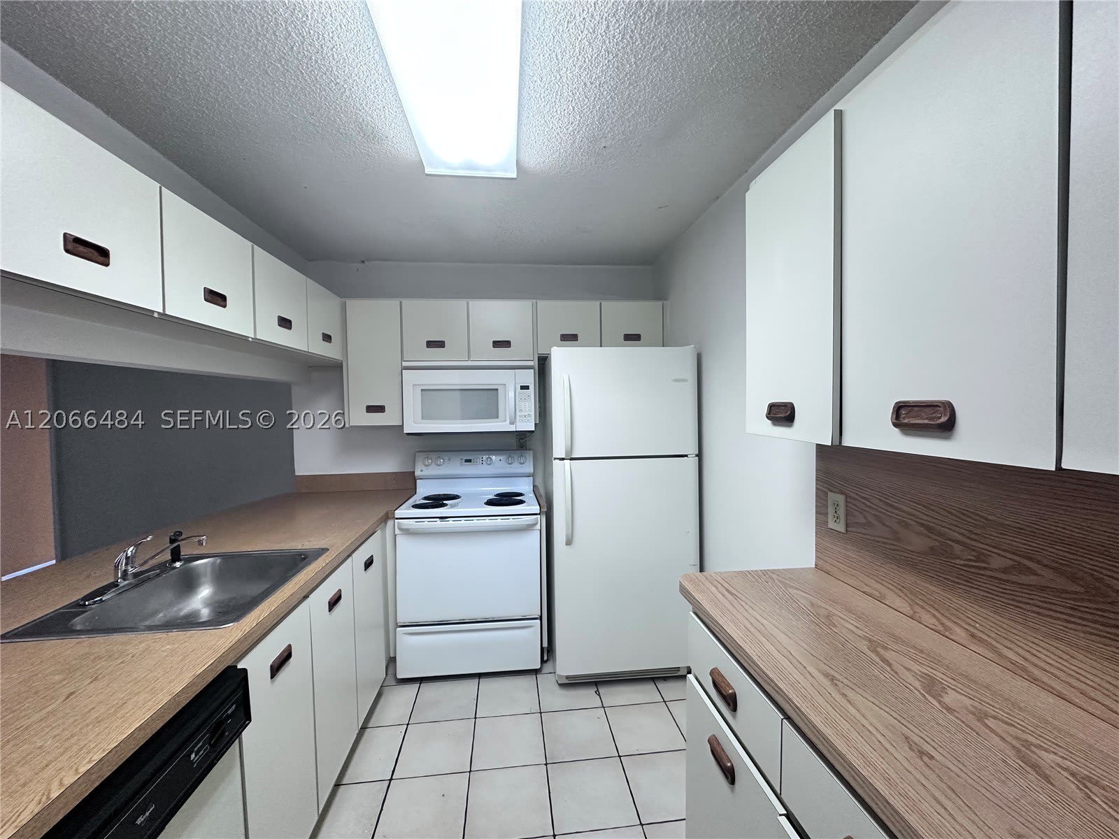 2740 W 63rd Pl – photo 3