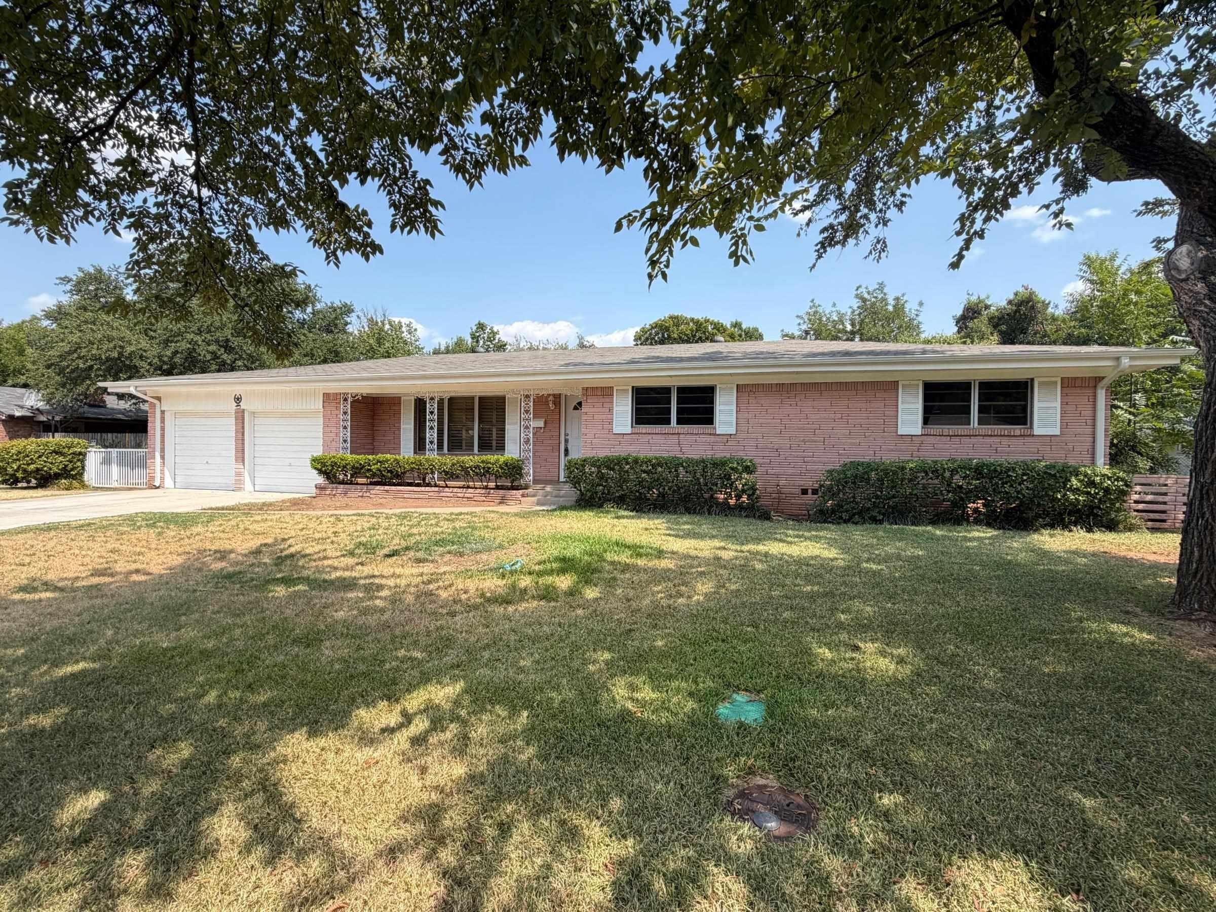 1547 Singleton Avenue – photo 3
