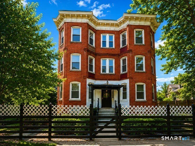 37-39 Elliott Street – photo 1