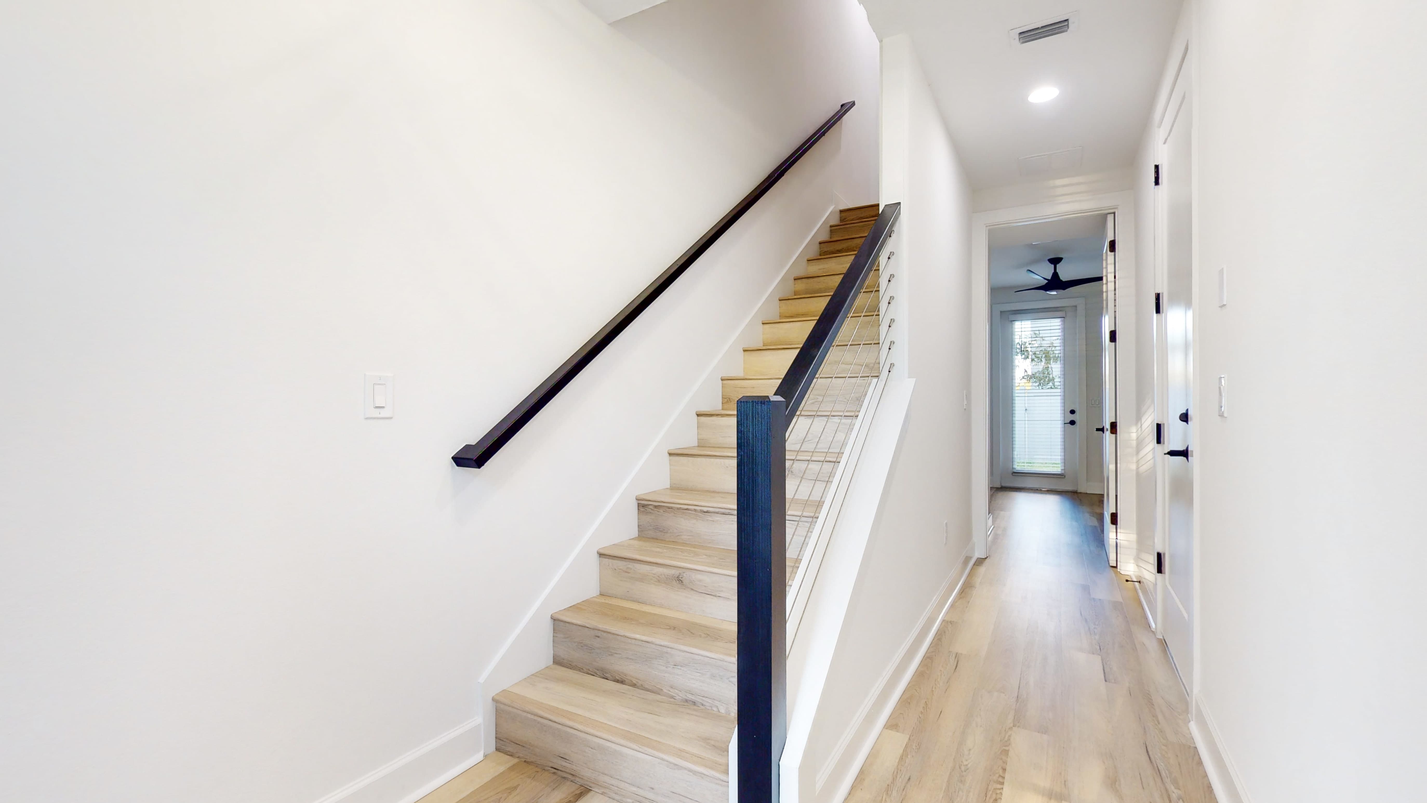 1520 N Pierce St Unit 5 – photo 3