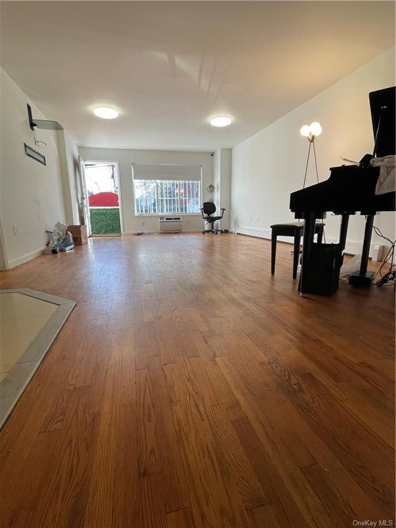 1749 Seward Avenue – photo 2
