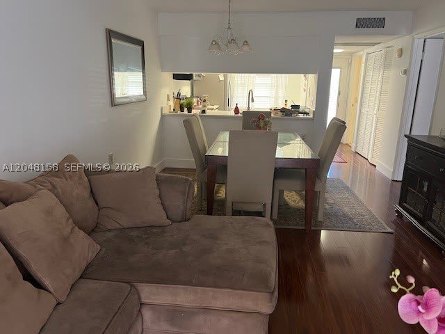 1207 Bahama Bnd – photo 2