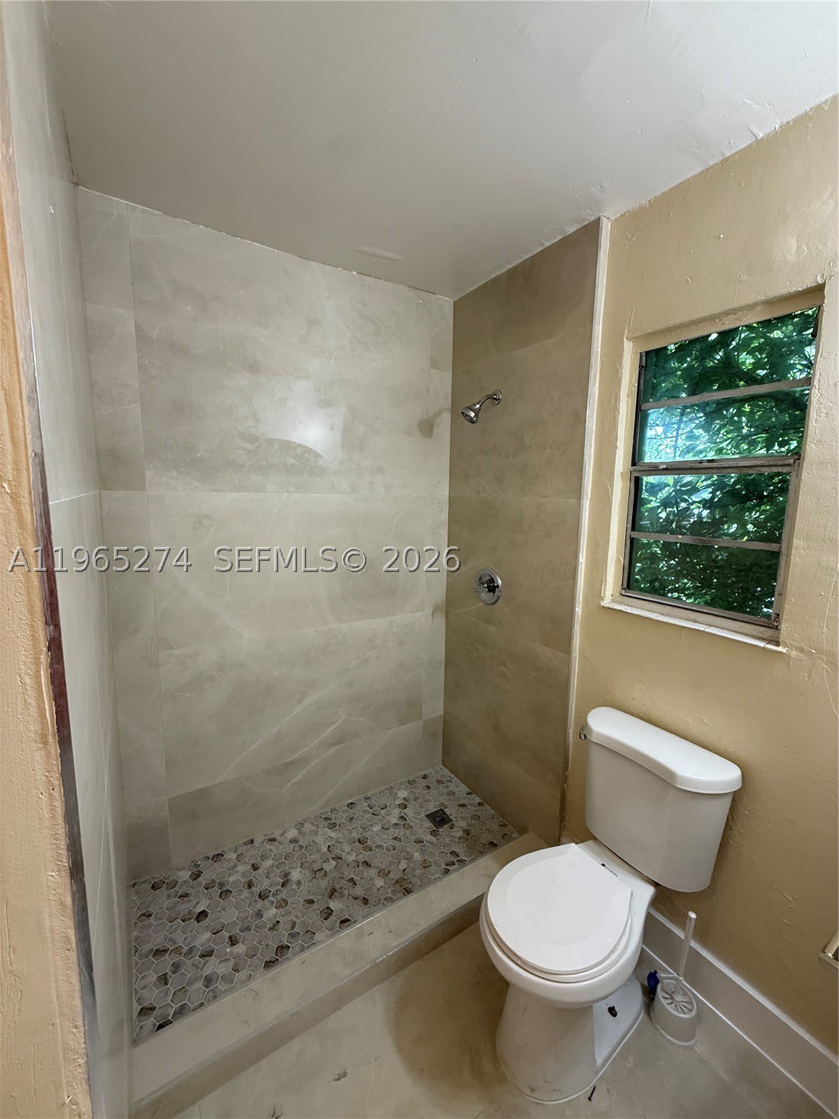 8290 NW 4th Ave – photo 2