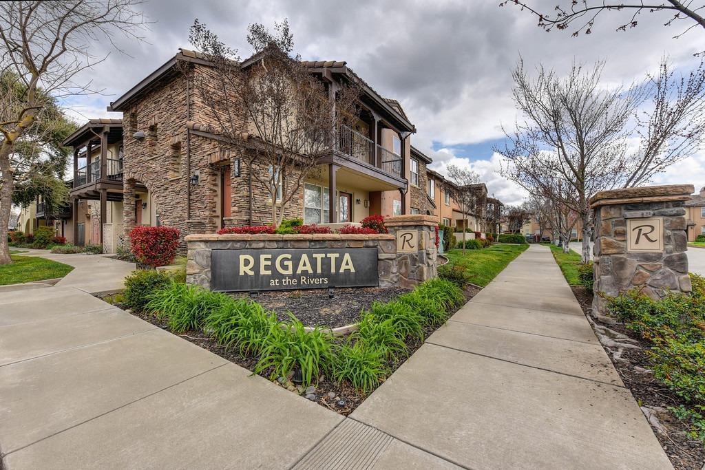 425 Regatta Ln – photo 1
