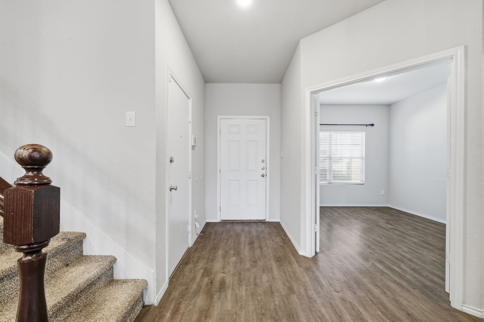 Stunning Cinco Lakes Home with First-Floor Primary Suite – photo 2