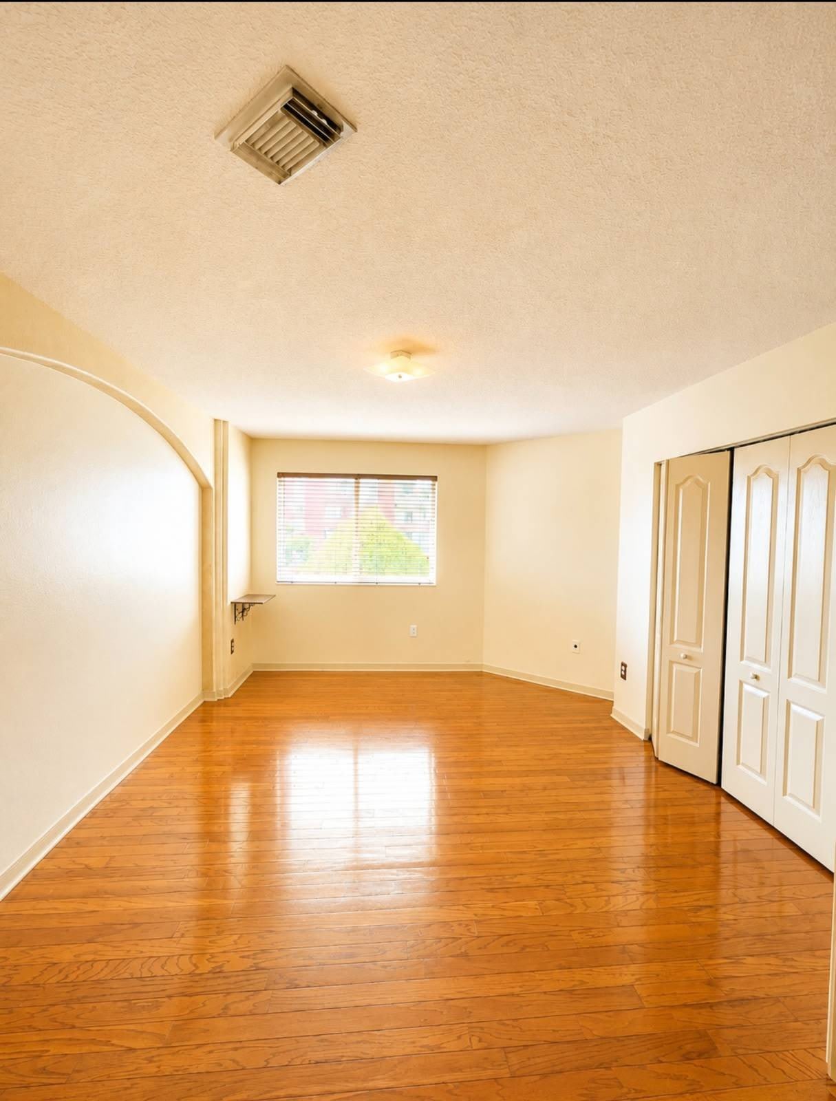 8356 NW 10th ST – photo 5