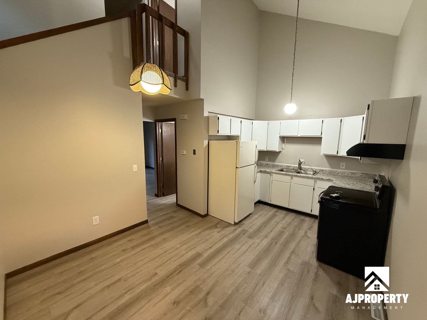 516 S. Cliff Ave. – photo 3