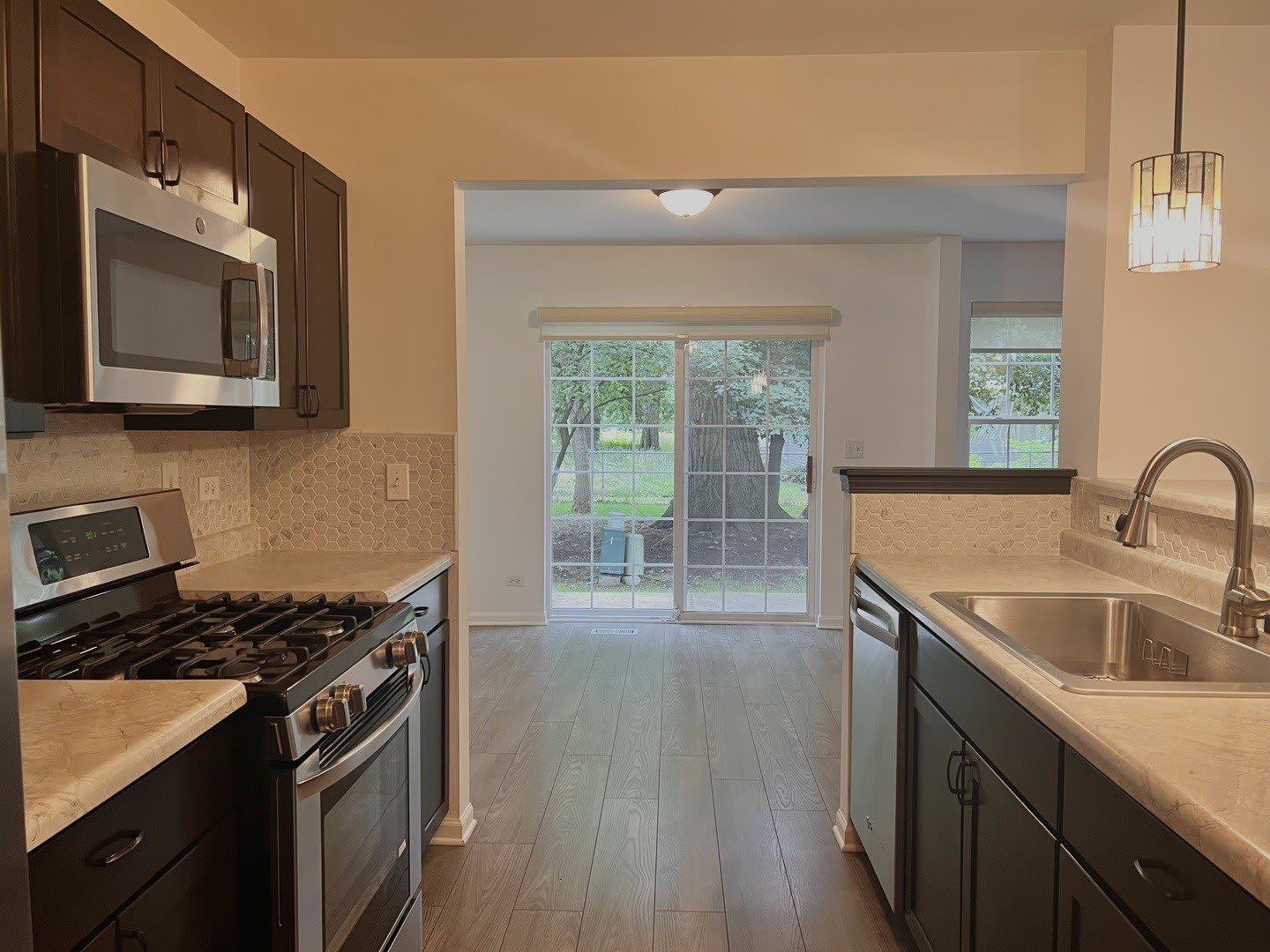 2407 Stoughton Circle – photo 4