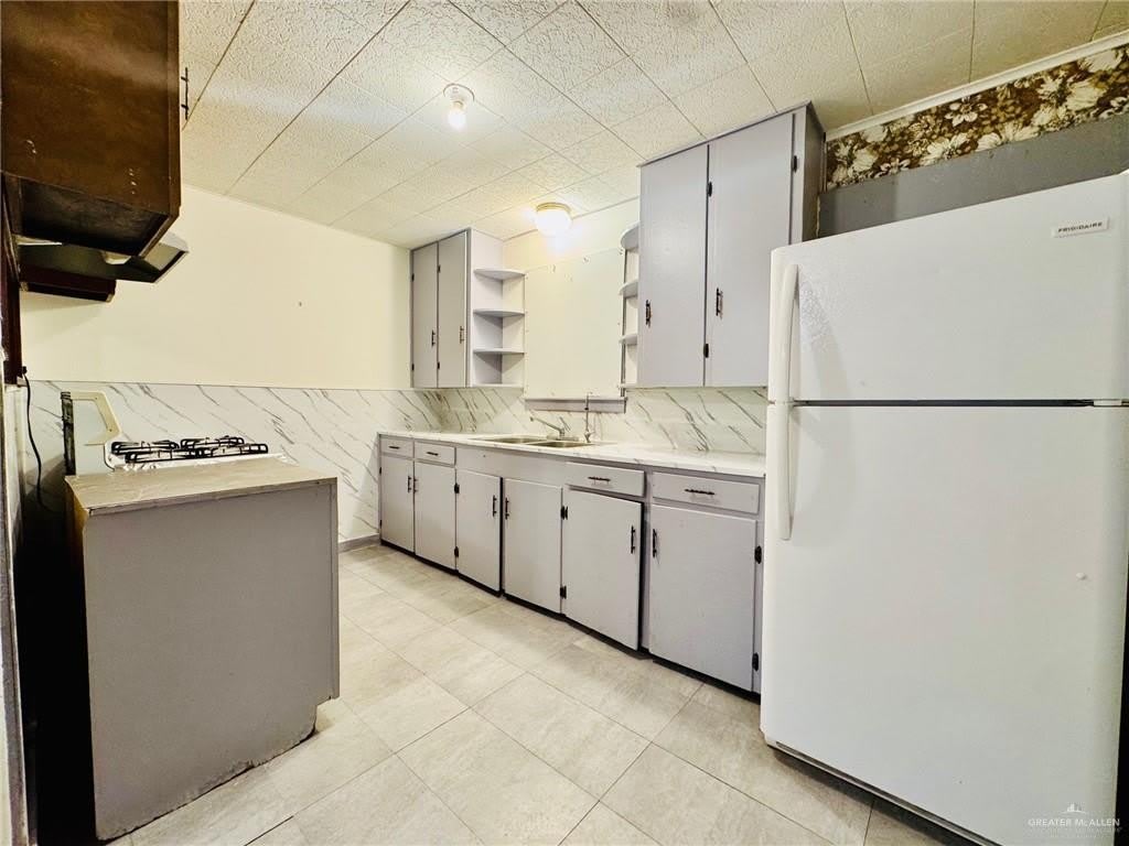 1601 Redwood Avenue – photo 5