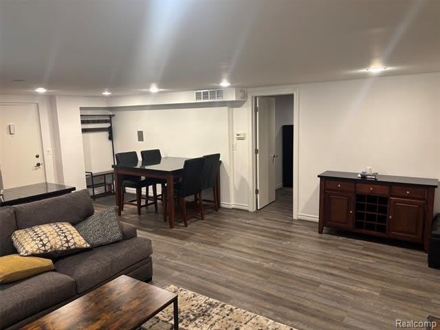 450 Oak Avenue – photo 5