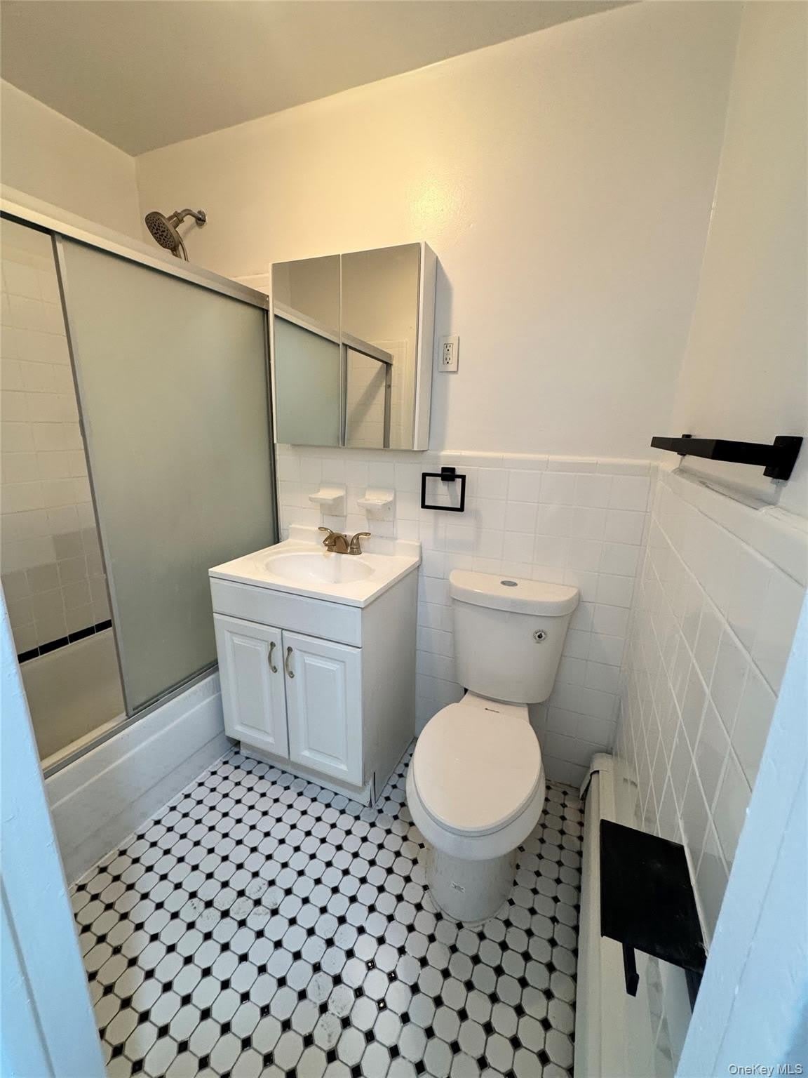 1481 Needham Avenue – photo 5