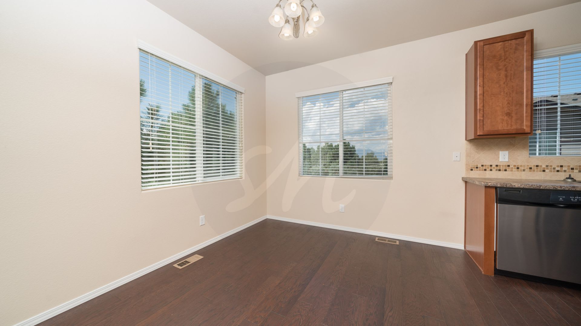 Great Townhome in the Vistas at Norwood – photo 4