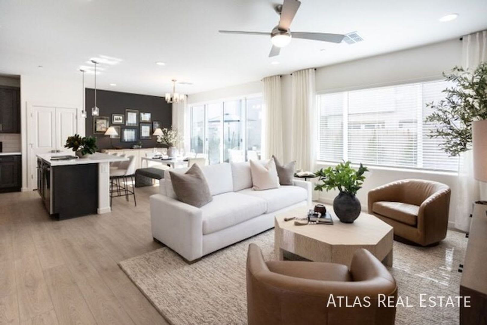 Gated Community, Pet Friendly, Upgraded Lifestyle – photo 4