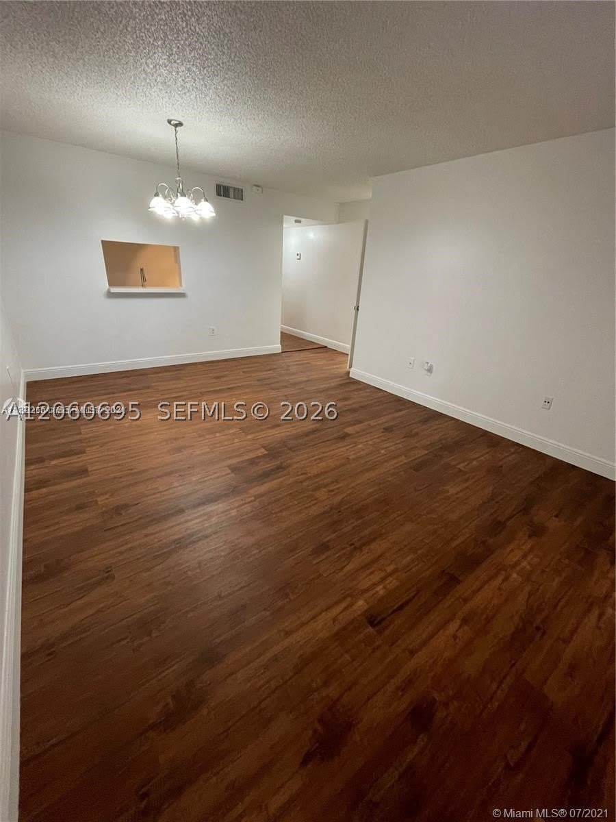 721 N Pine Island Rd – photo 3