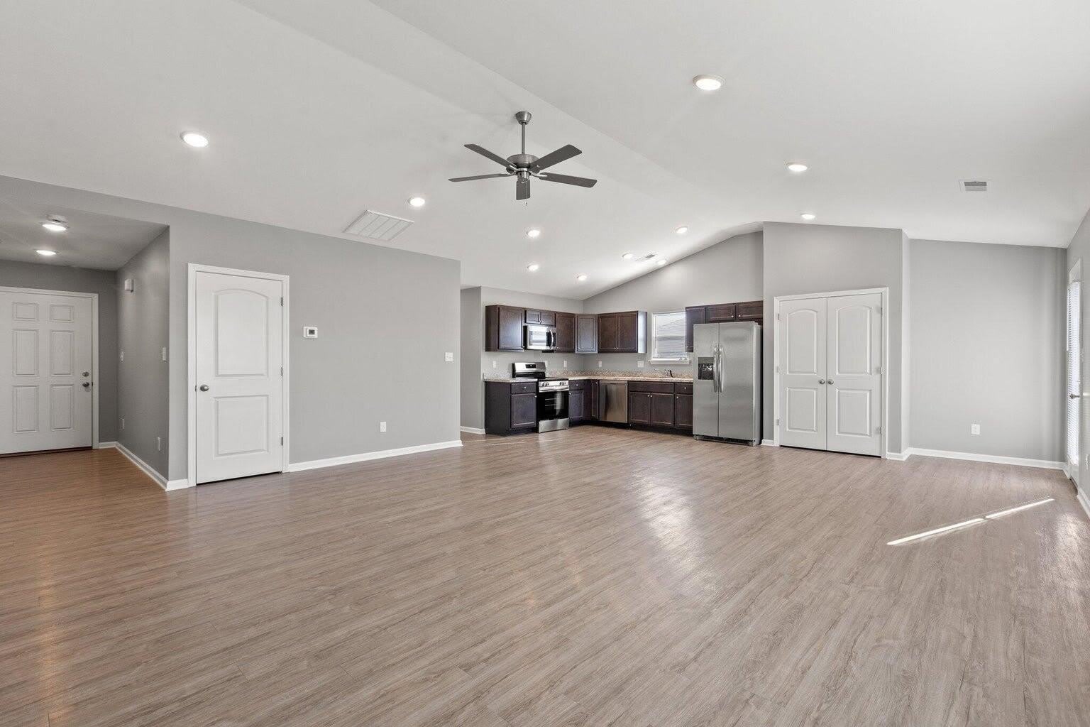 215 Jared Parker Way – photo 5