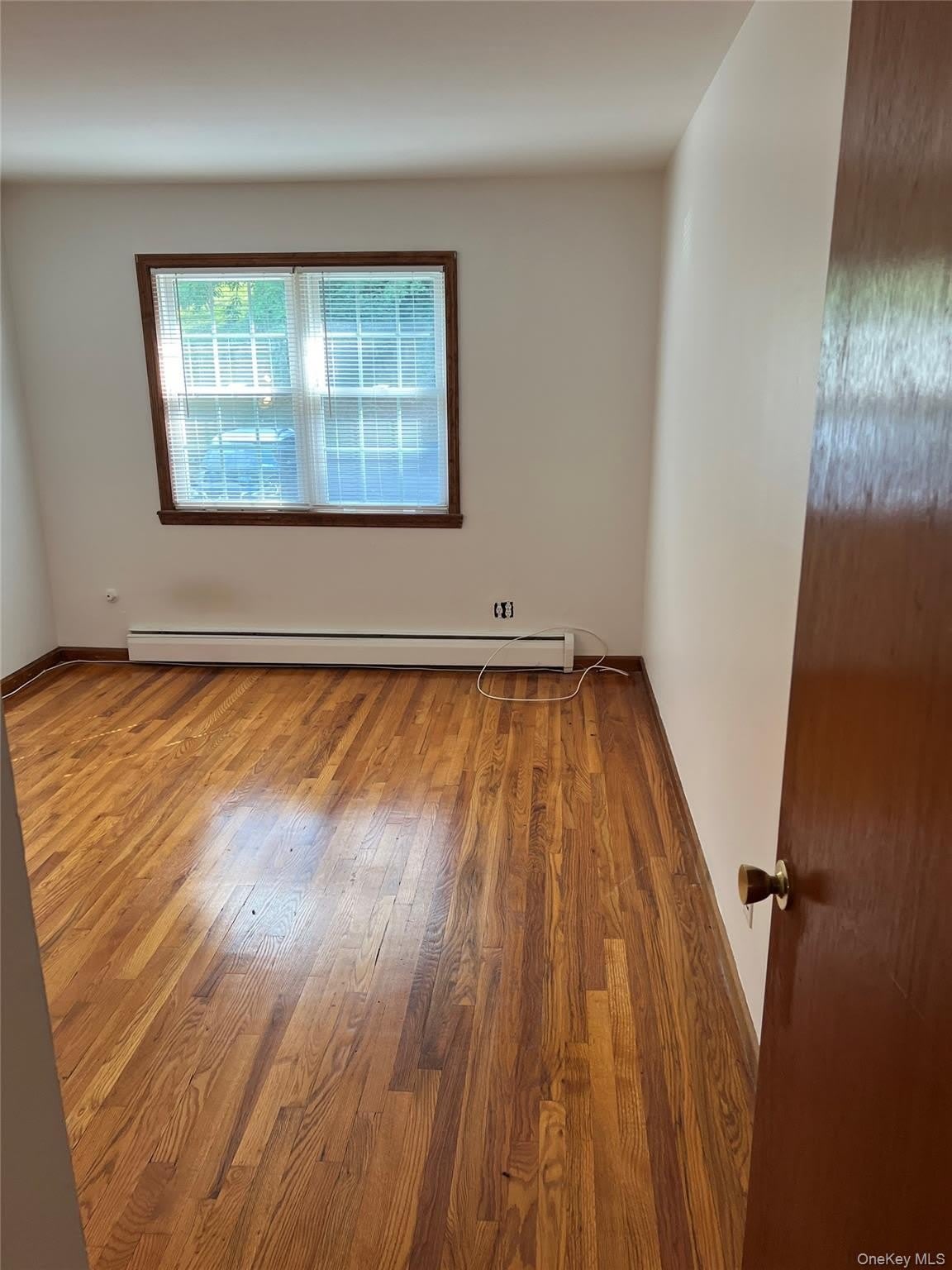 6 Colonial Road – photo 3
