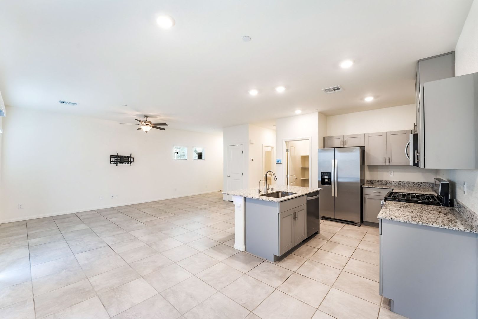 3 Bedroom Home in Cadence – photo 3