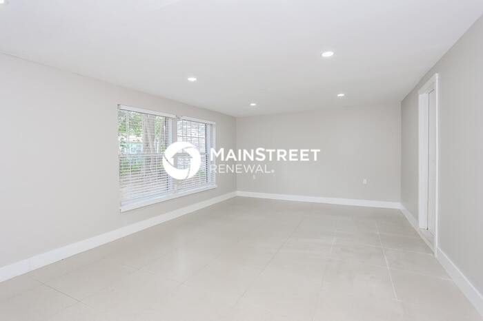 9064 Polk Avenue – photo 3