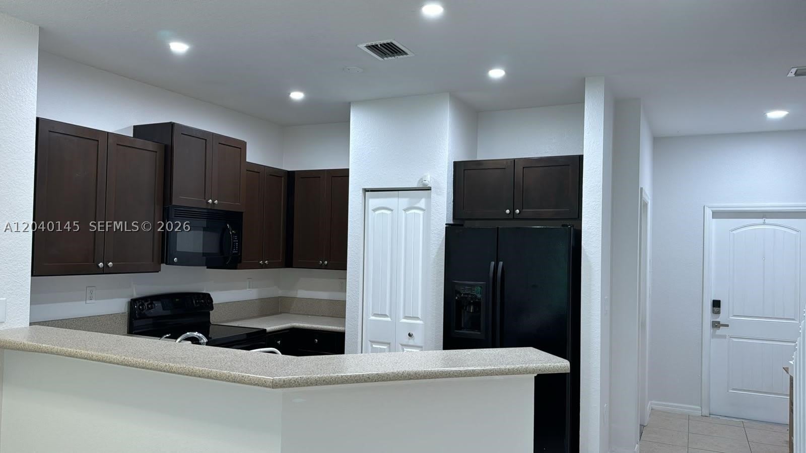 3526 NW 29th Ct – photo 2