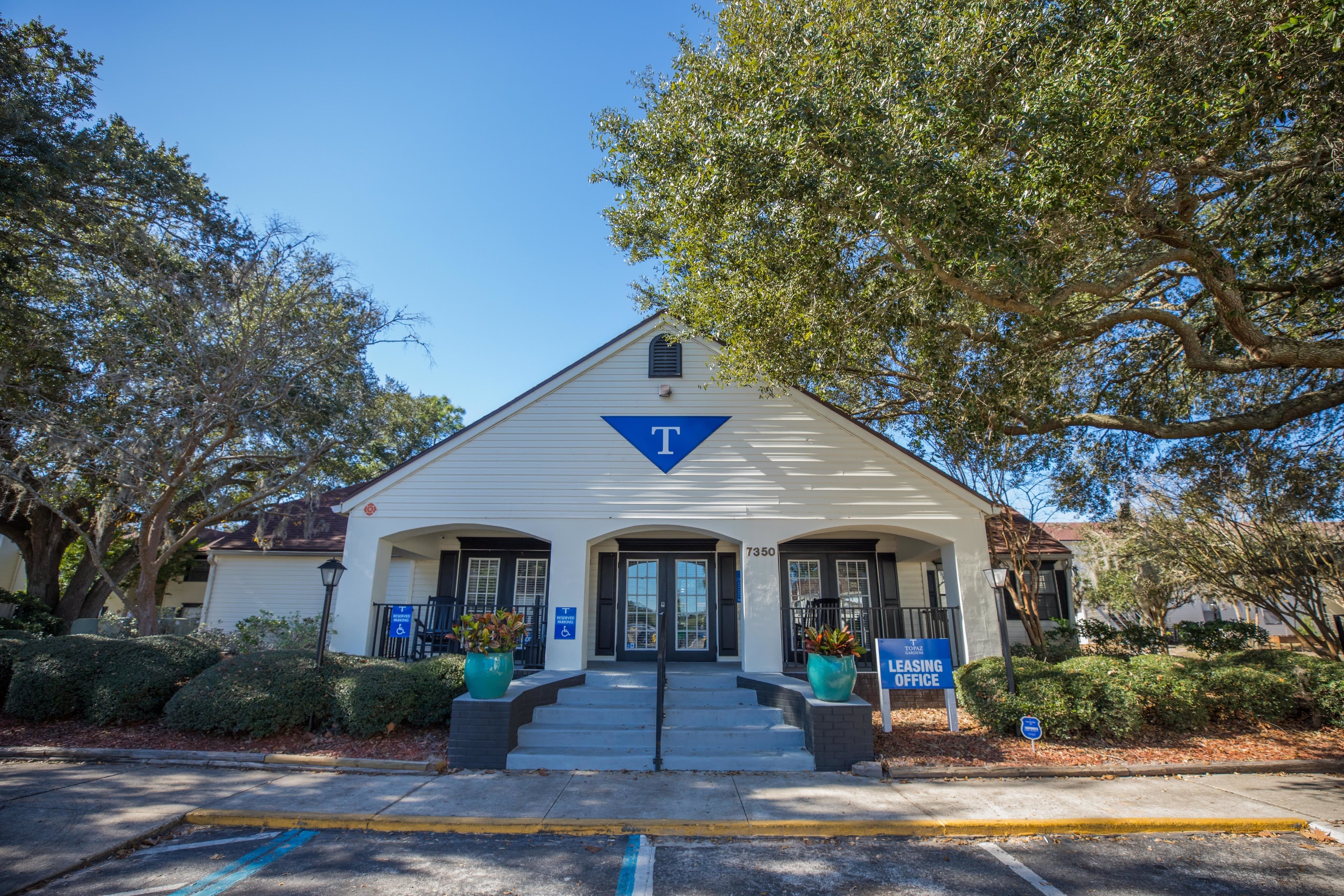 Oakview Landing Apartments – photo 1