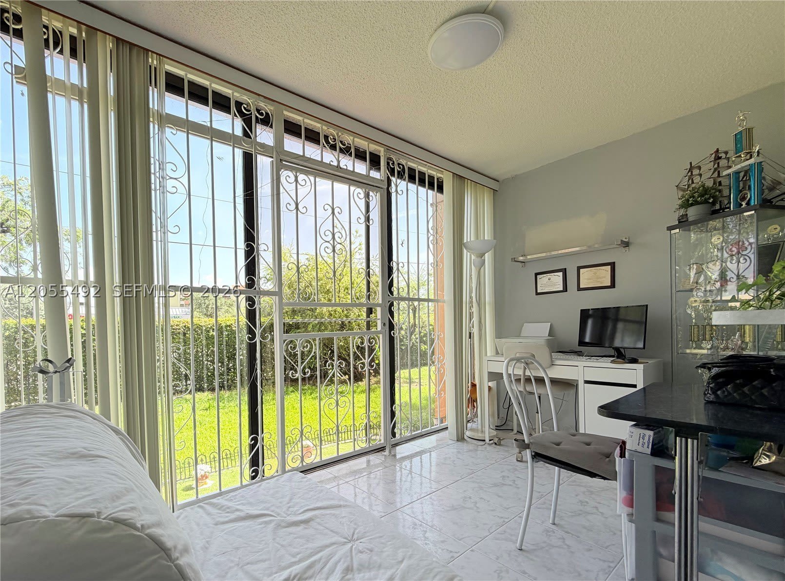 9410 W Flagler St – photo 4