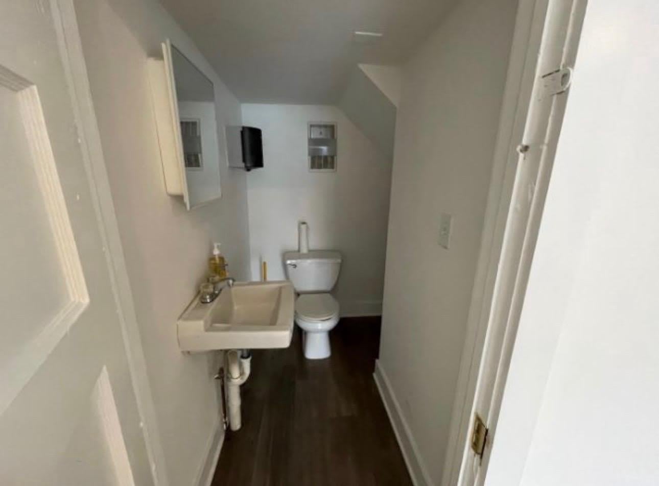 7908 RIVER Road – photo 3