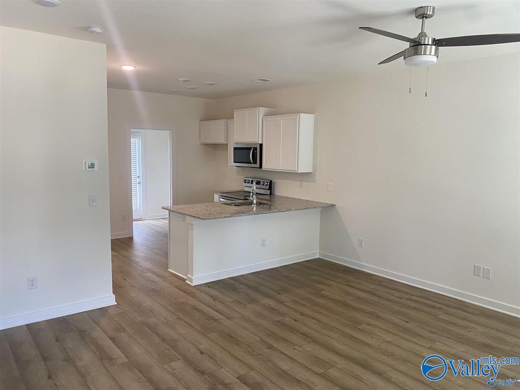 425 Falls Pointe – photo 2