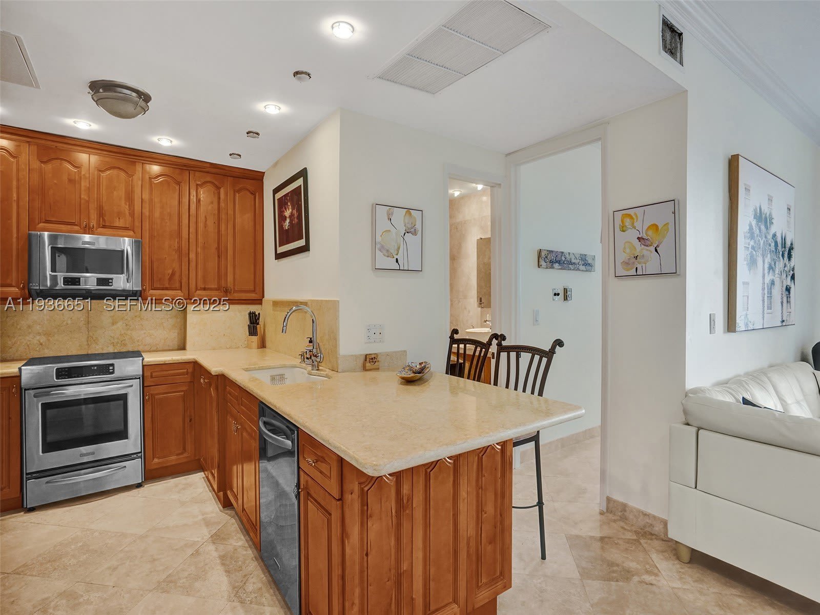 3180 S Ocean Dr – photo 3
