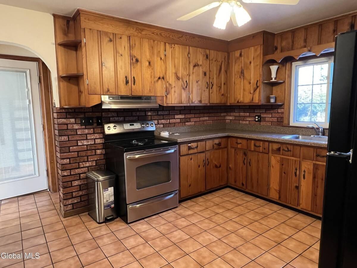 24 Venezio Avenue – photo 3