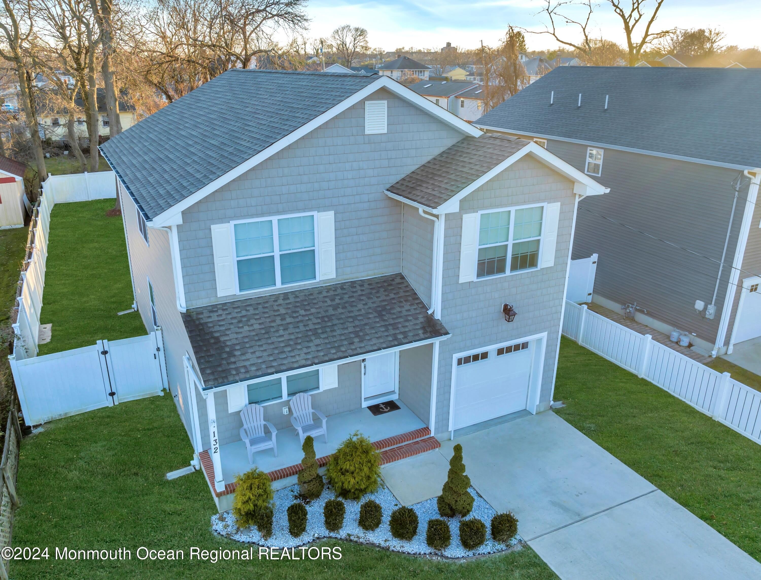 132 Chelton Avenue – photo 3