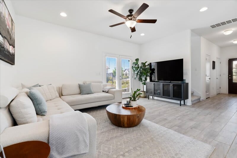 9015 Looksee Lane – photo 3