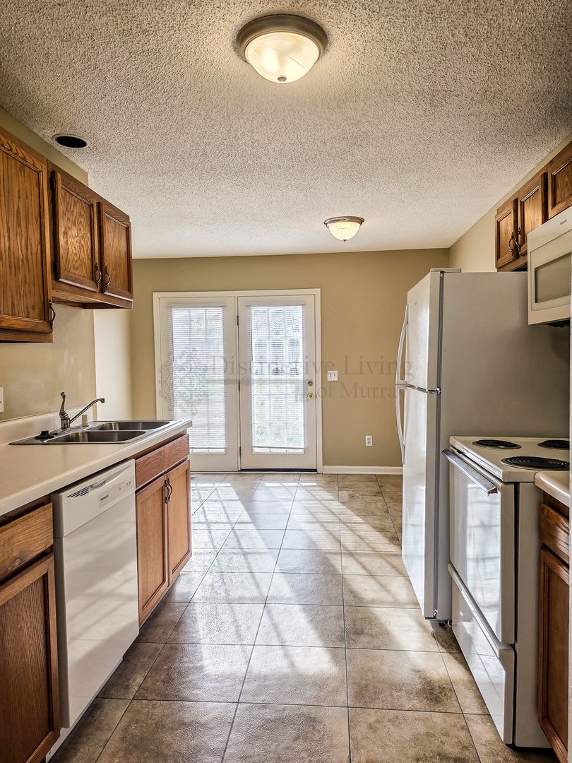 Showings Available Beginning 8 20 26 Large 2 Bedroom 1 Bath Duplex – photo 1