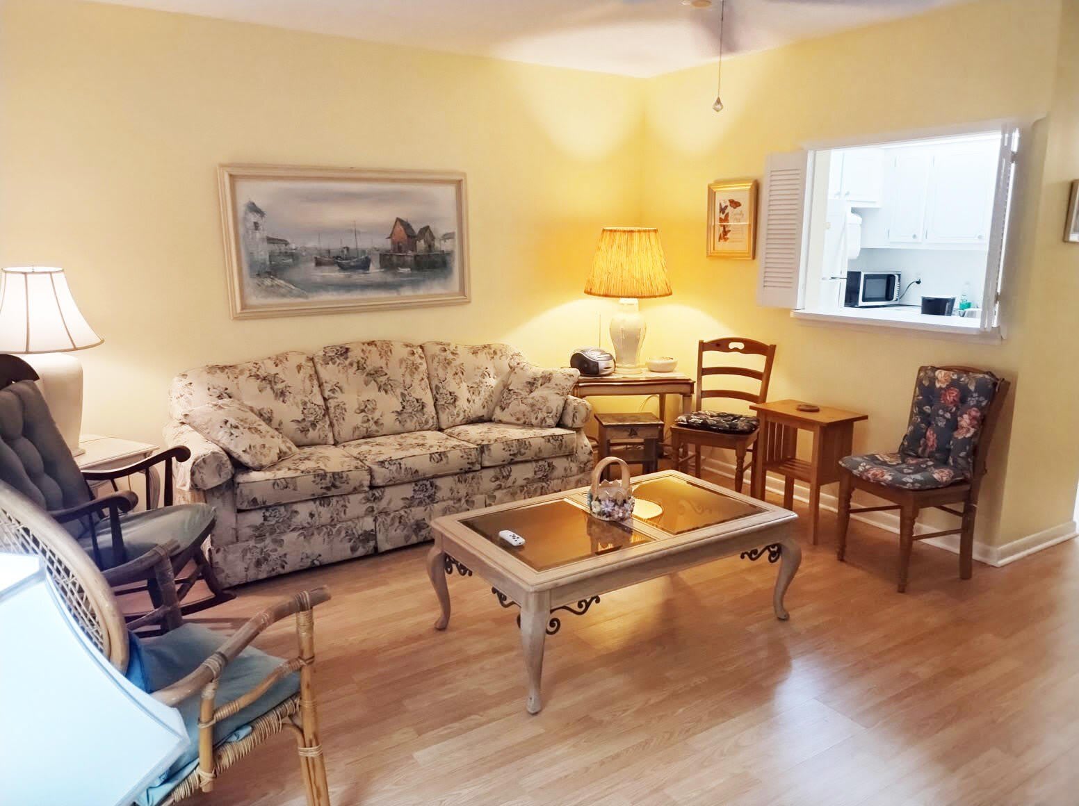 39 Harwood B – photo 2