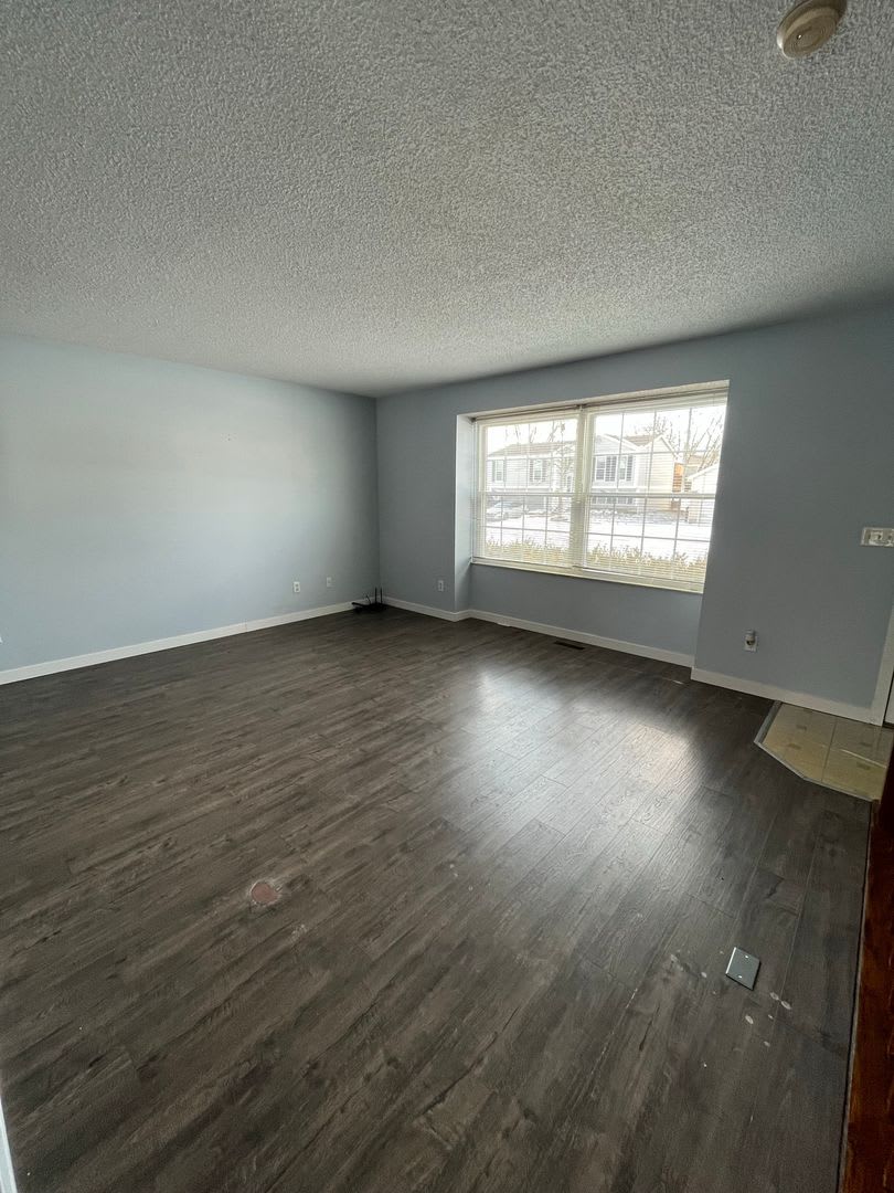 3-Bedroom, 1.5-Bathroom Home in Hilliard – photo 4