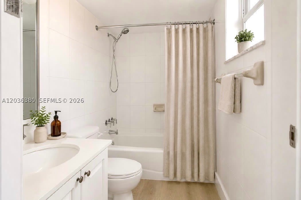 444 SW 4th St – photo 5