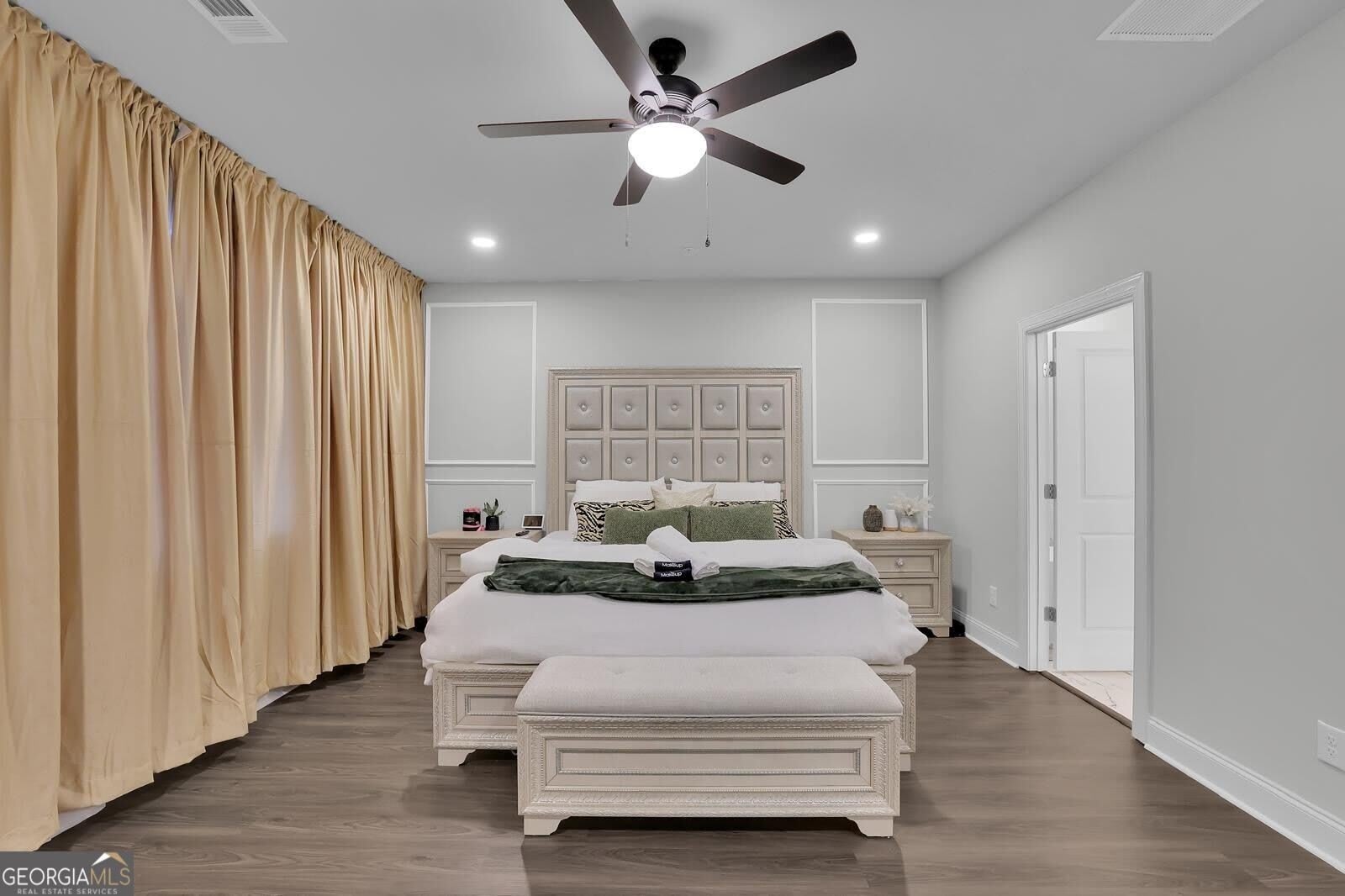8026 Linfield Way – photo 4