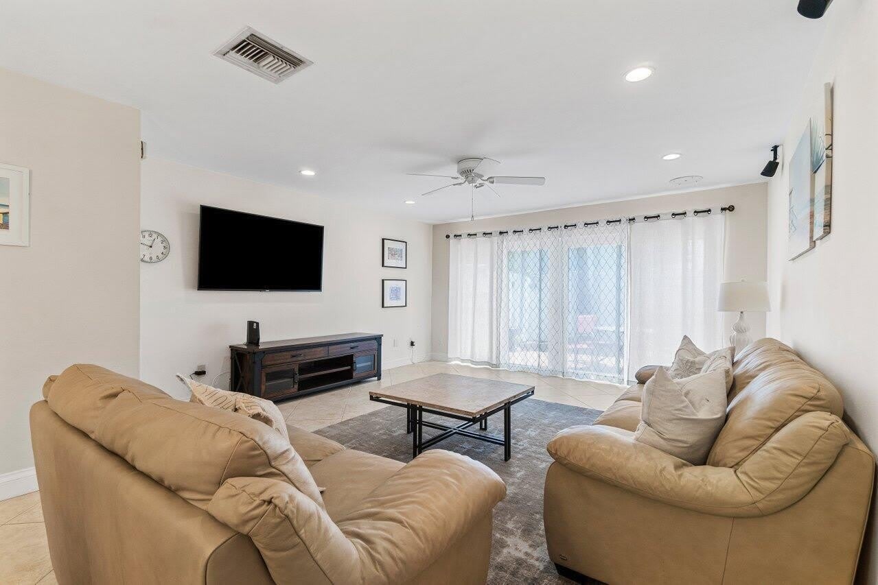 842 SE 19th Avenue – photo 4