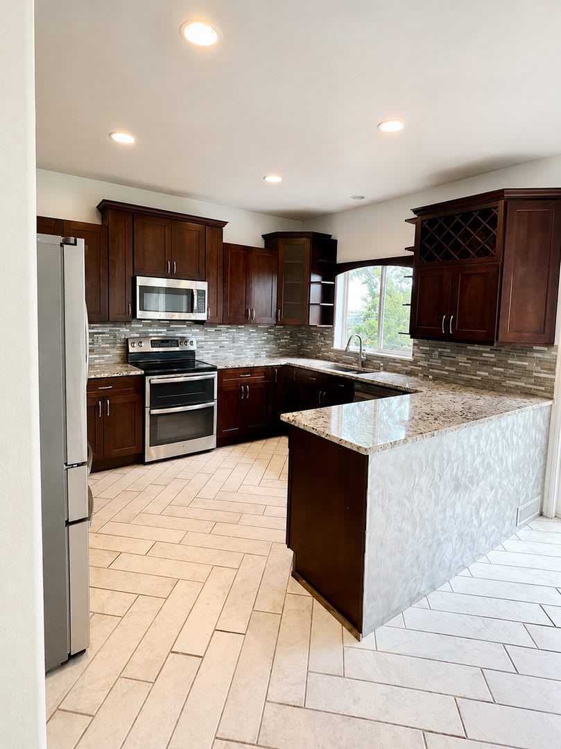 Large 4 bedroom home in Founders Village – photo 5