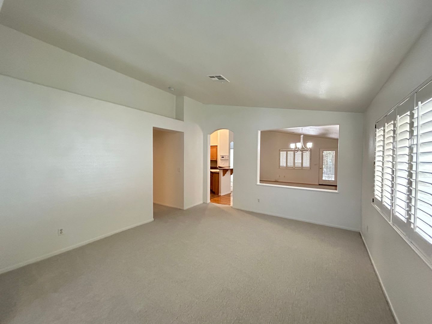 Cozy Single Story Home in Silverado Ranch! – photo 3