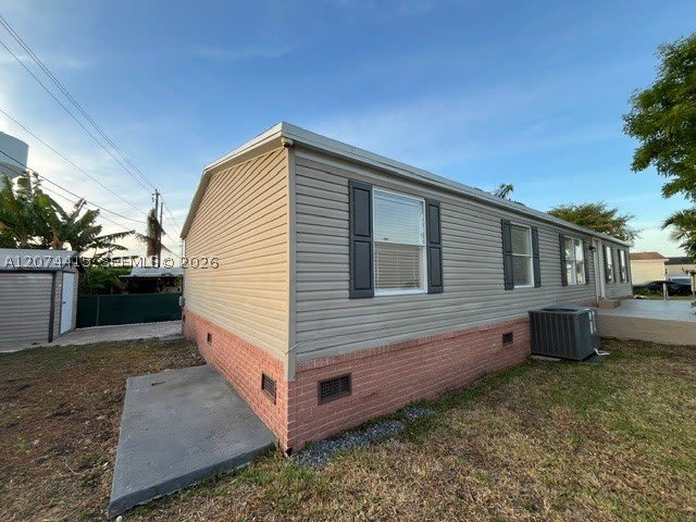 220 NE 12th Ave – photo 5