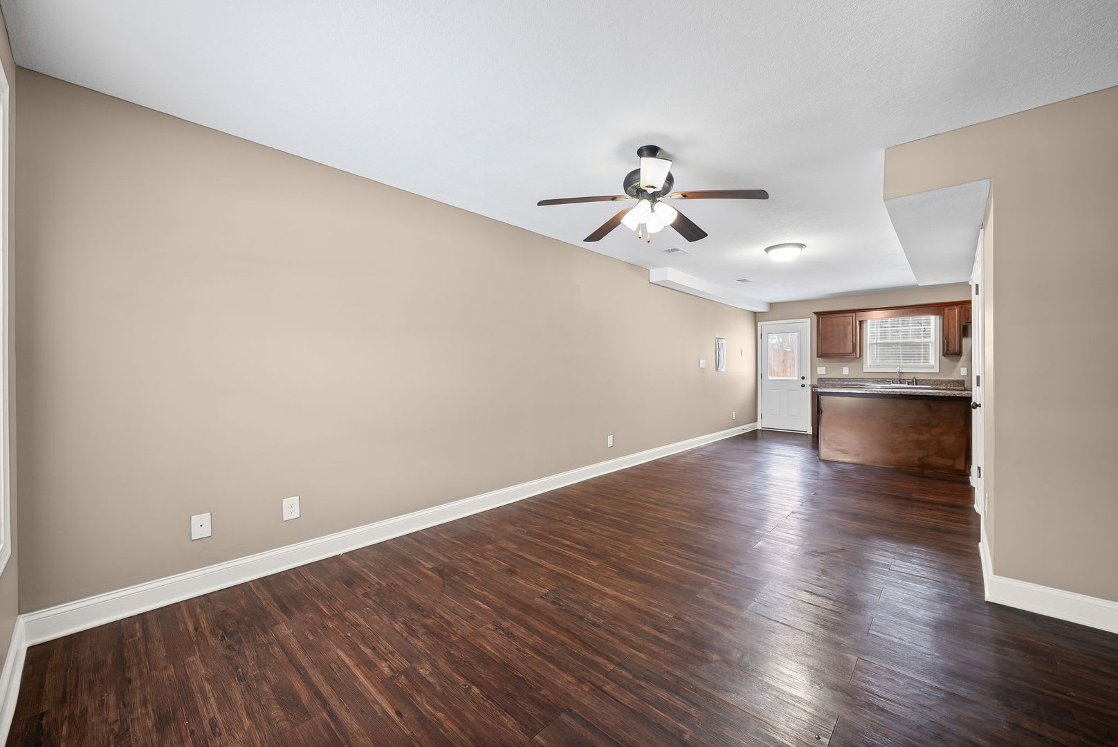 Pet Friendly Two Bedroom! – photo 2