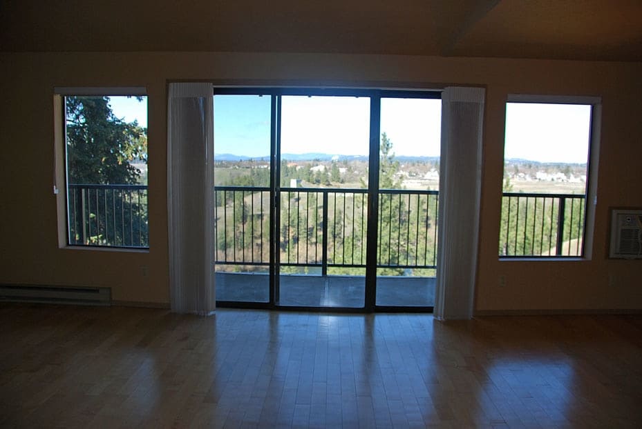 BROWNE'S ADDITION GATED CONDOMINIUM 3 Bed 2 Bathroom view property – photo 1