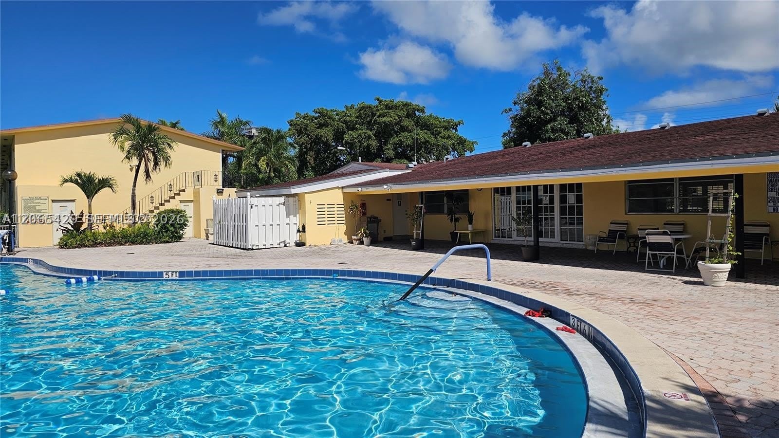 20200 NE 29th Ct – photo 3