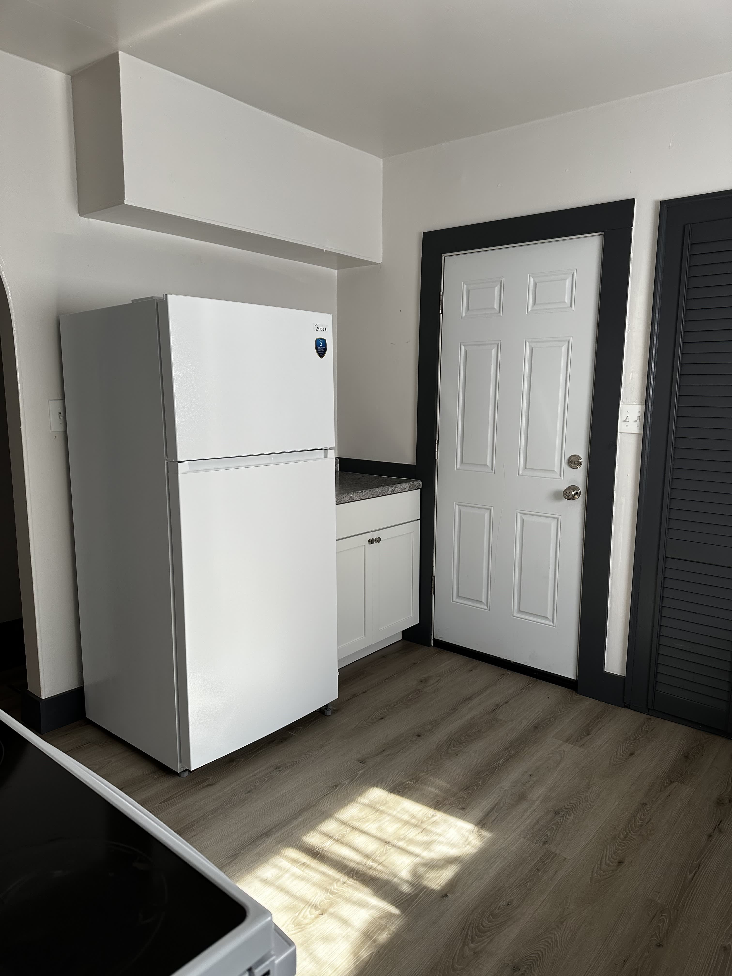 4668 N 42nd St – photo 3