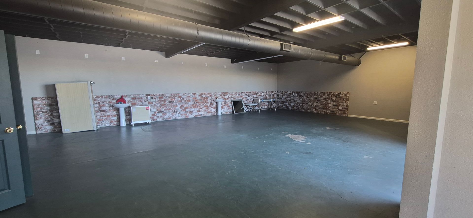 Commercial Property with a Condo Like Space on the 2nd Floor – photo 3