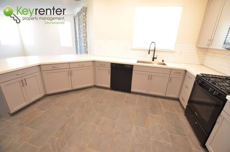 3055 Island Creek Way – photo 5