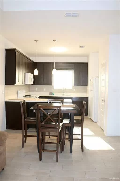 3704 Valeria St – photo 3